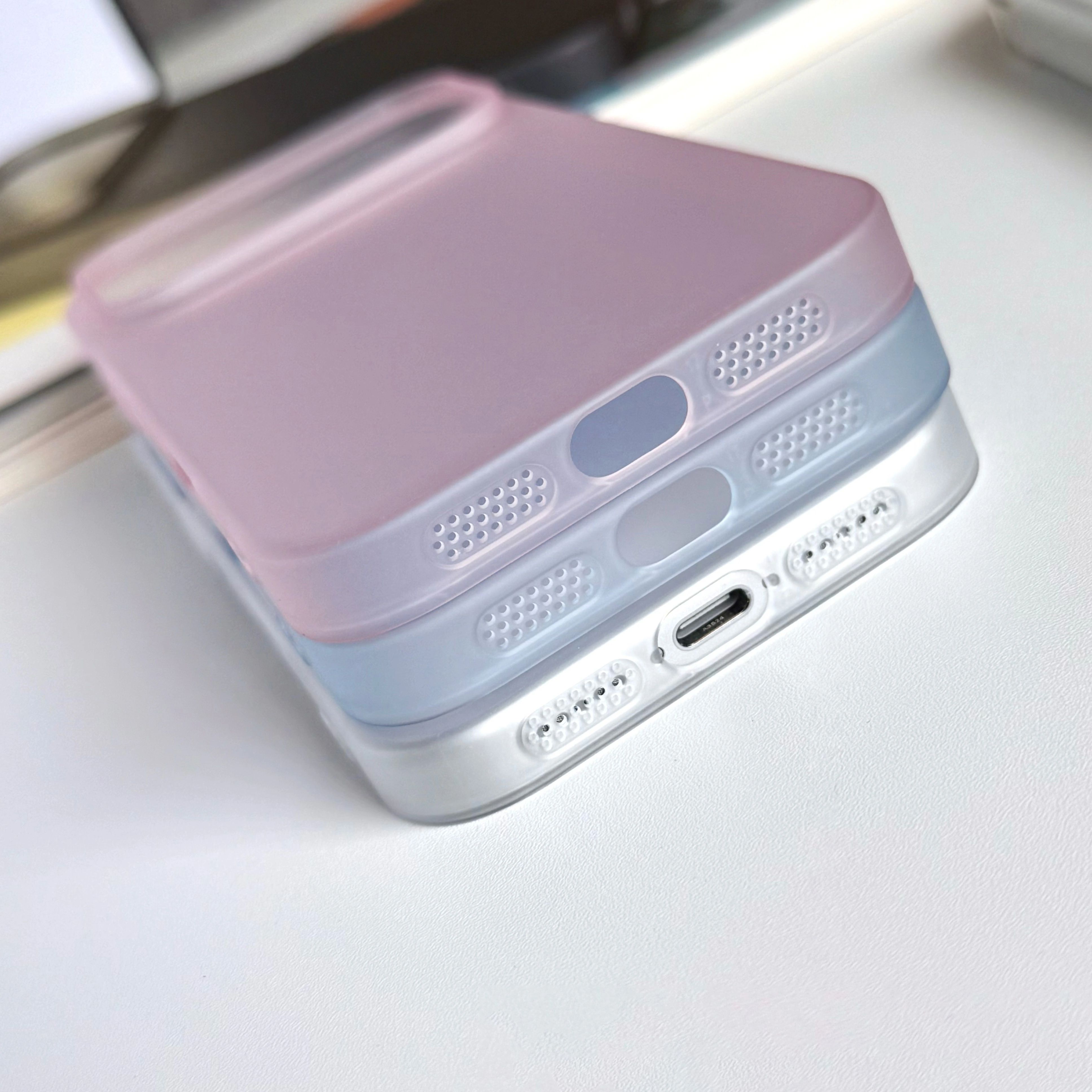 Ultra Thin Translucent Frosted - Matte Frosted Case review and price